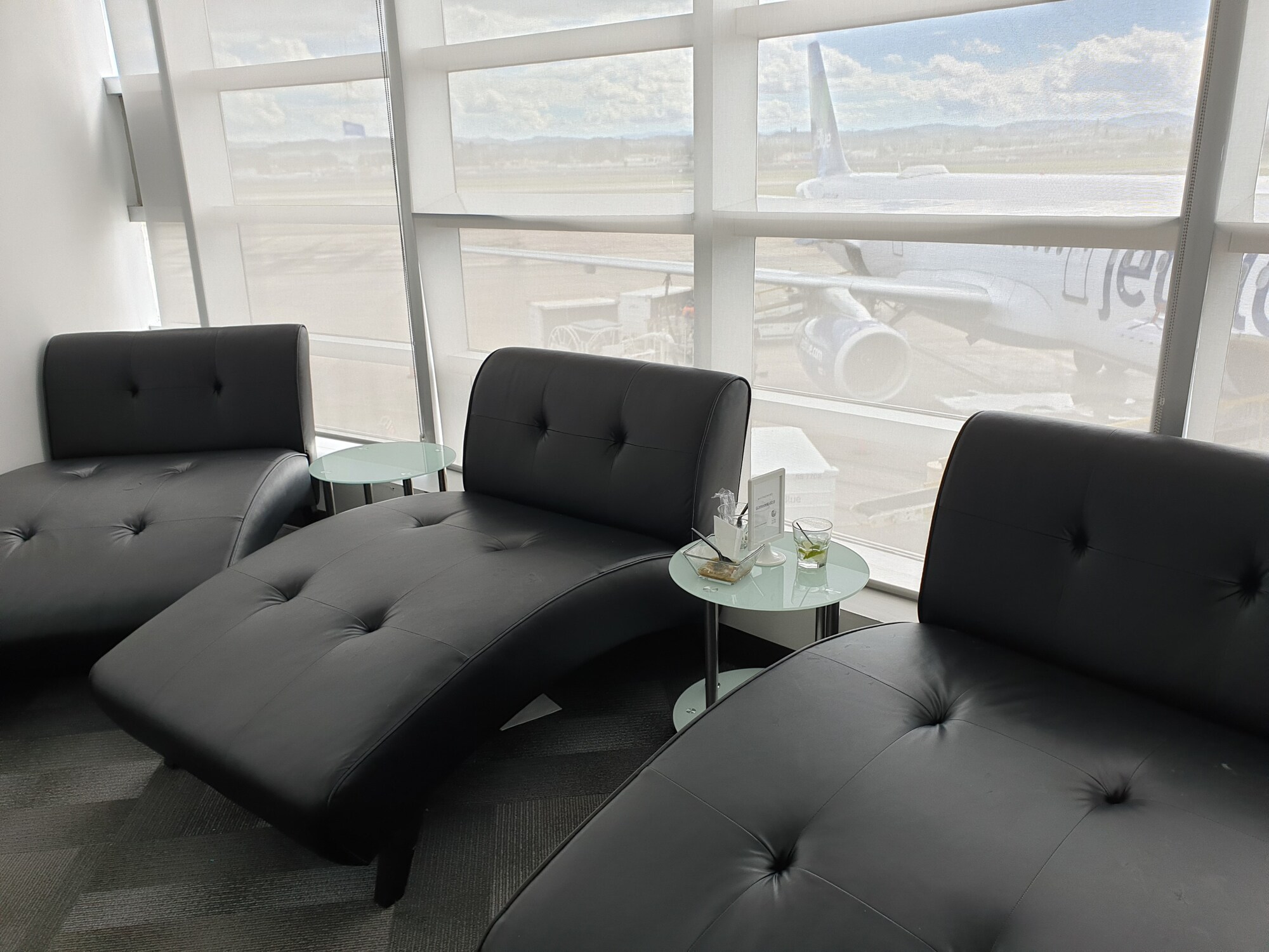 #4 of 5 images of The Lounge San Juan at Terminal A