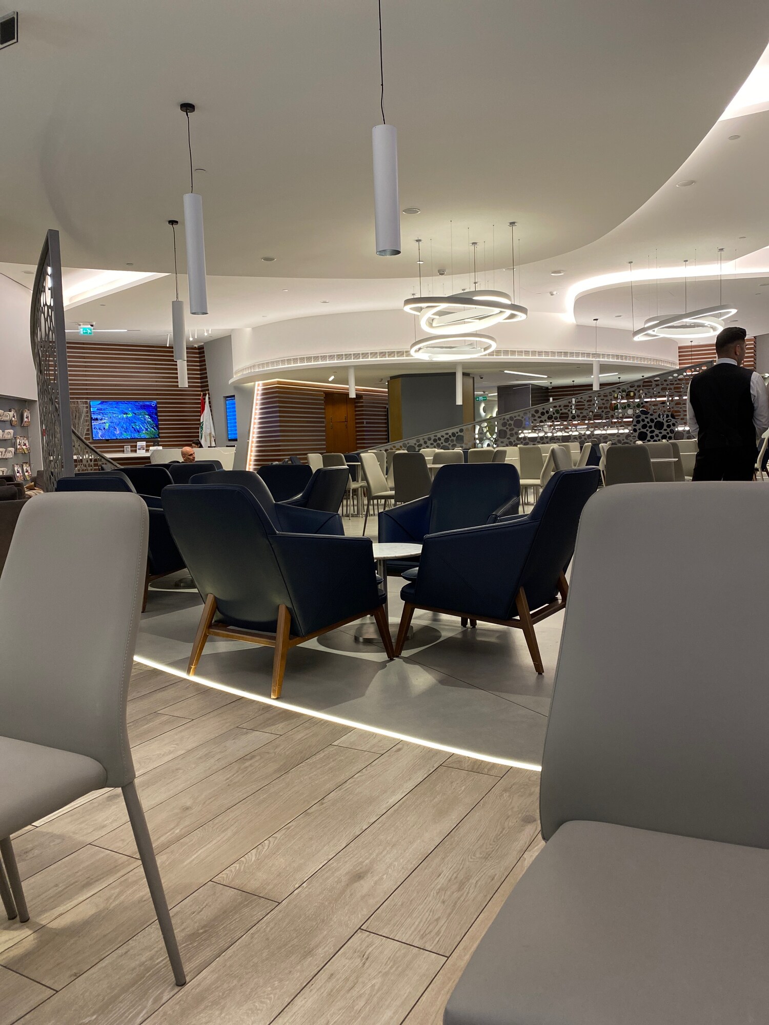 #2 of 5 images of Ahlein - Premium Lounge