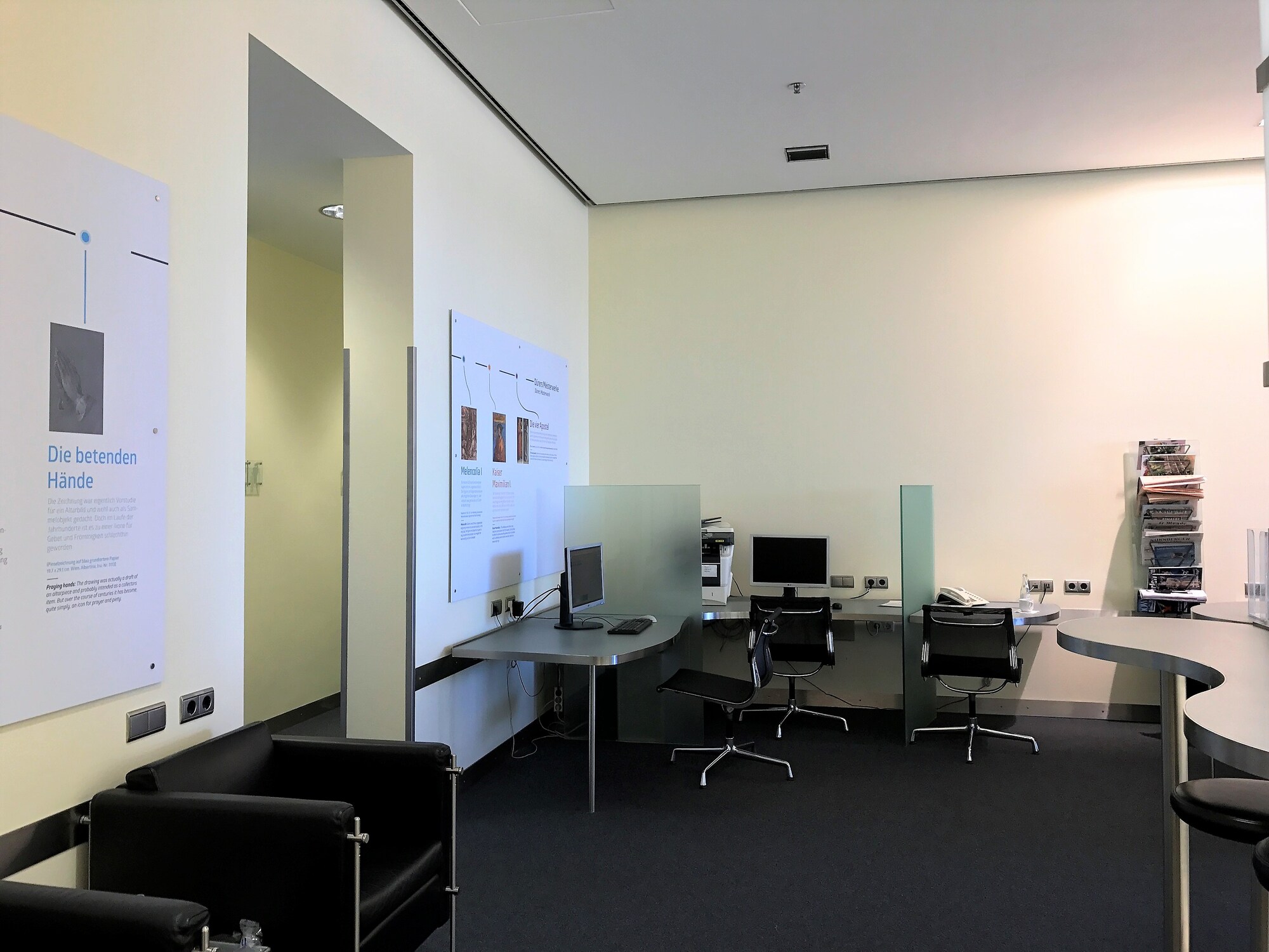 #5 of 5 images of Duerer Lounge (Temporarily Closed)
