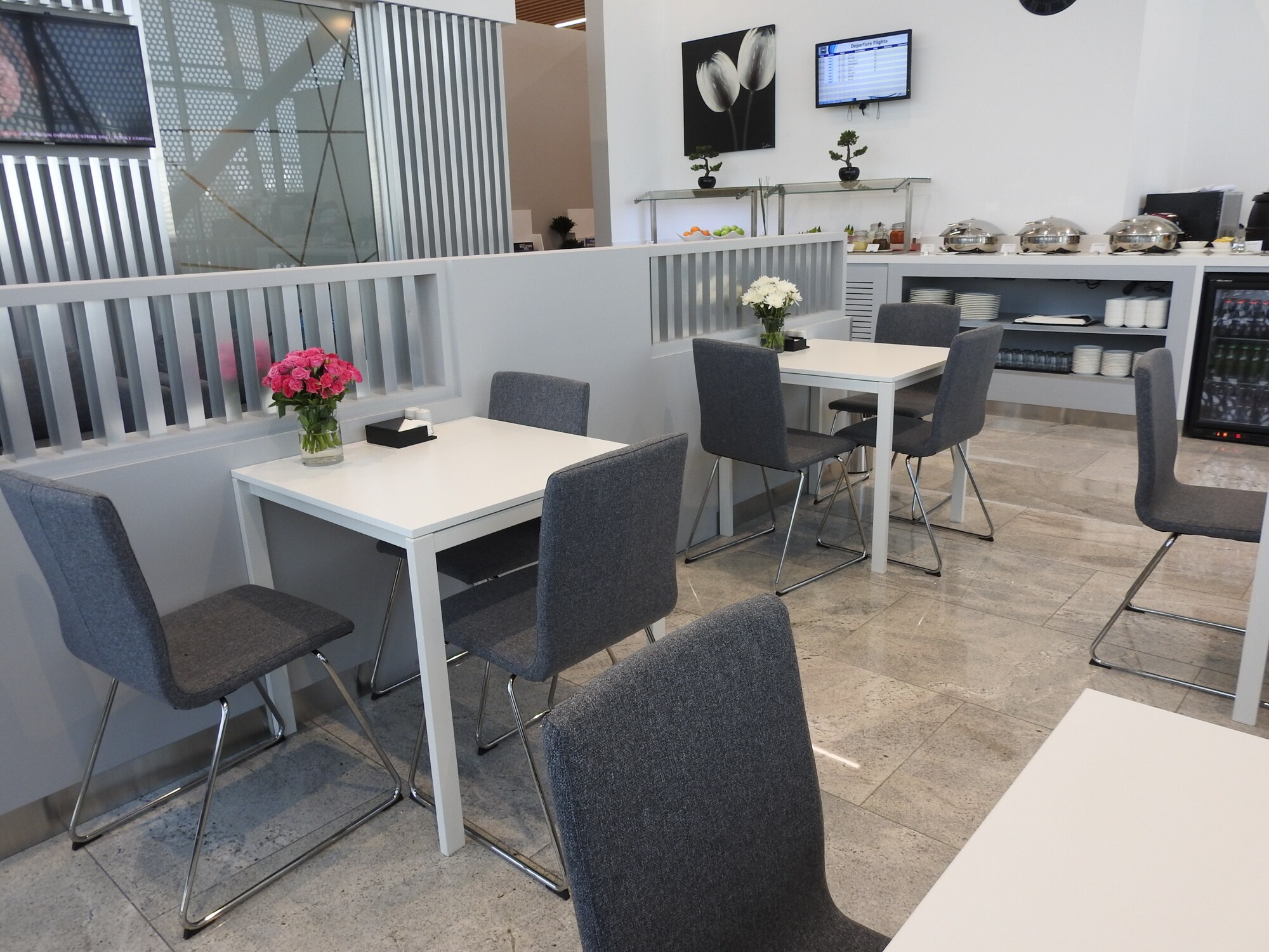 #1 of 5 images of Pearl Lounge
