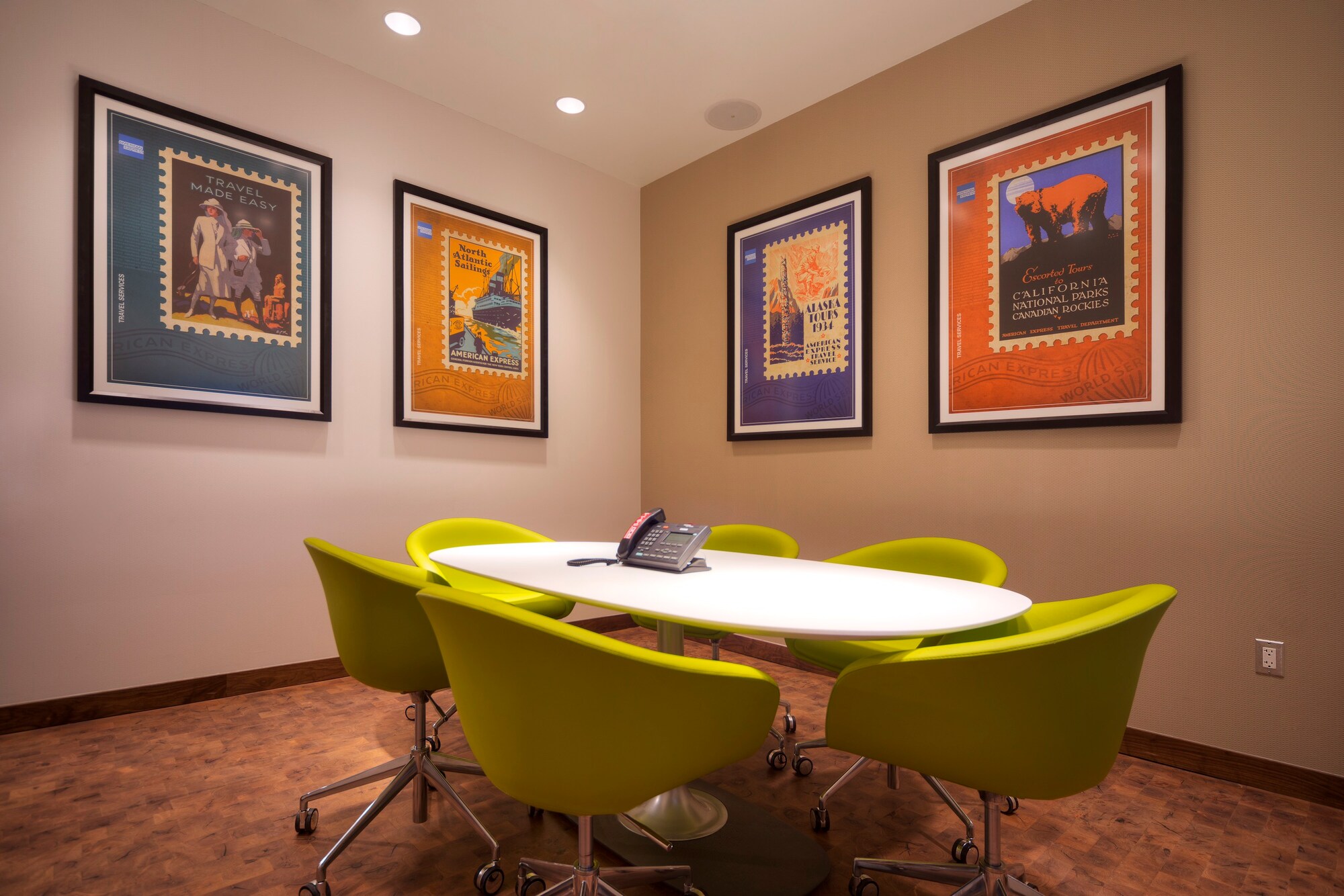 #2 of 5 images of The Centurion Lounge