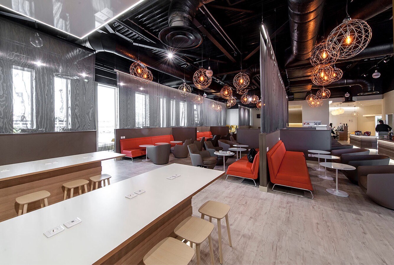 #4 of 5 images of The Levity Lounge