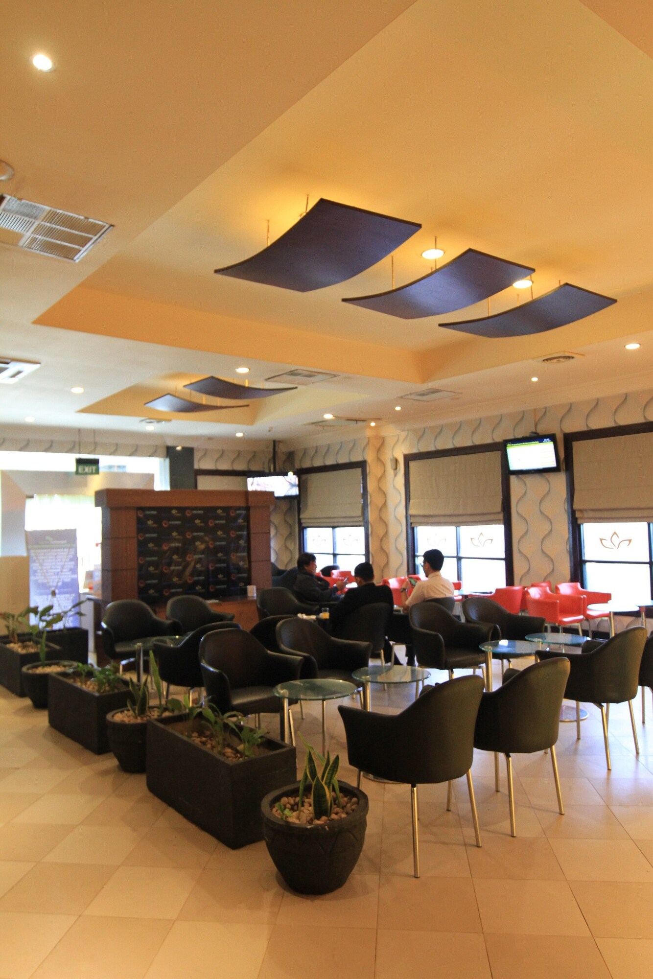 #2 of 5 images of Concordia Lounge (Temporarily Closed)