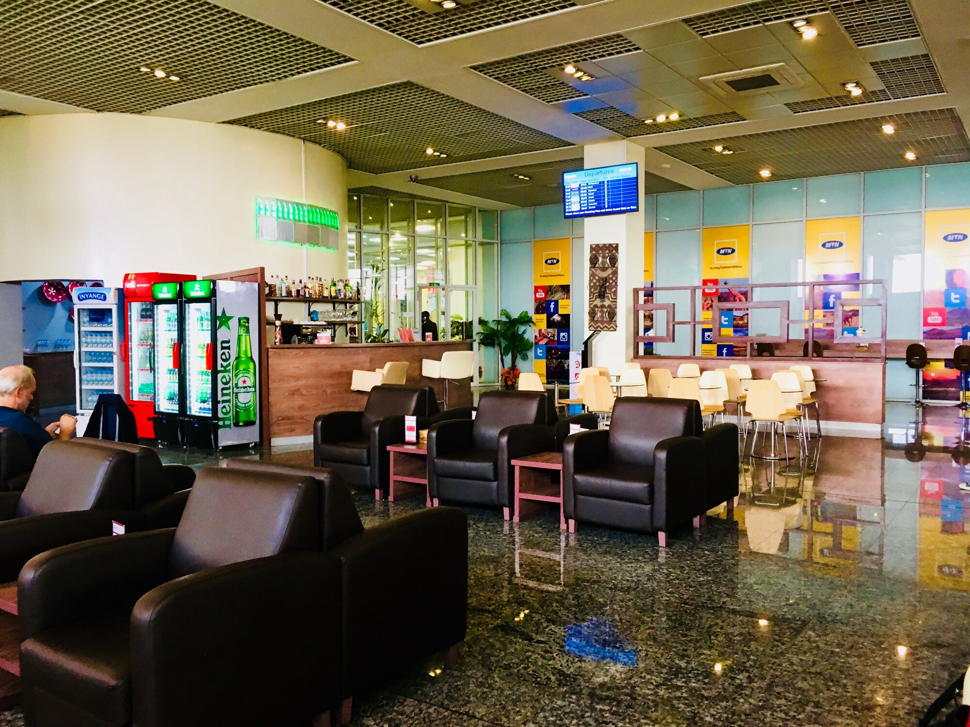 #2 of 5 images of Pearl Lounge
