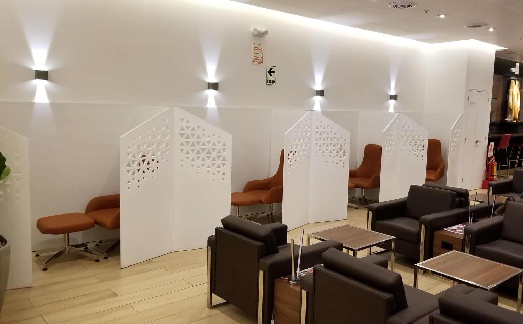 #3 of 5 images of El Salon by Newrest