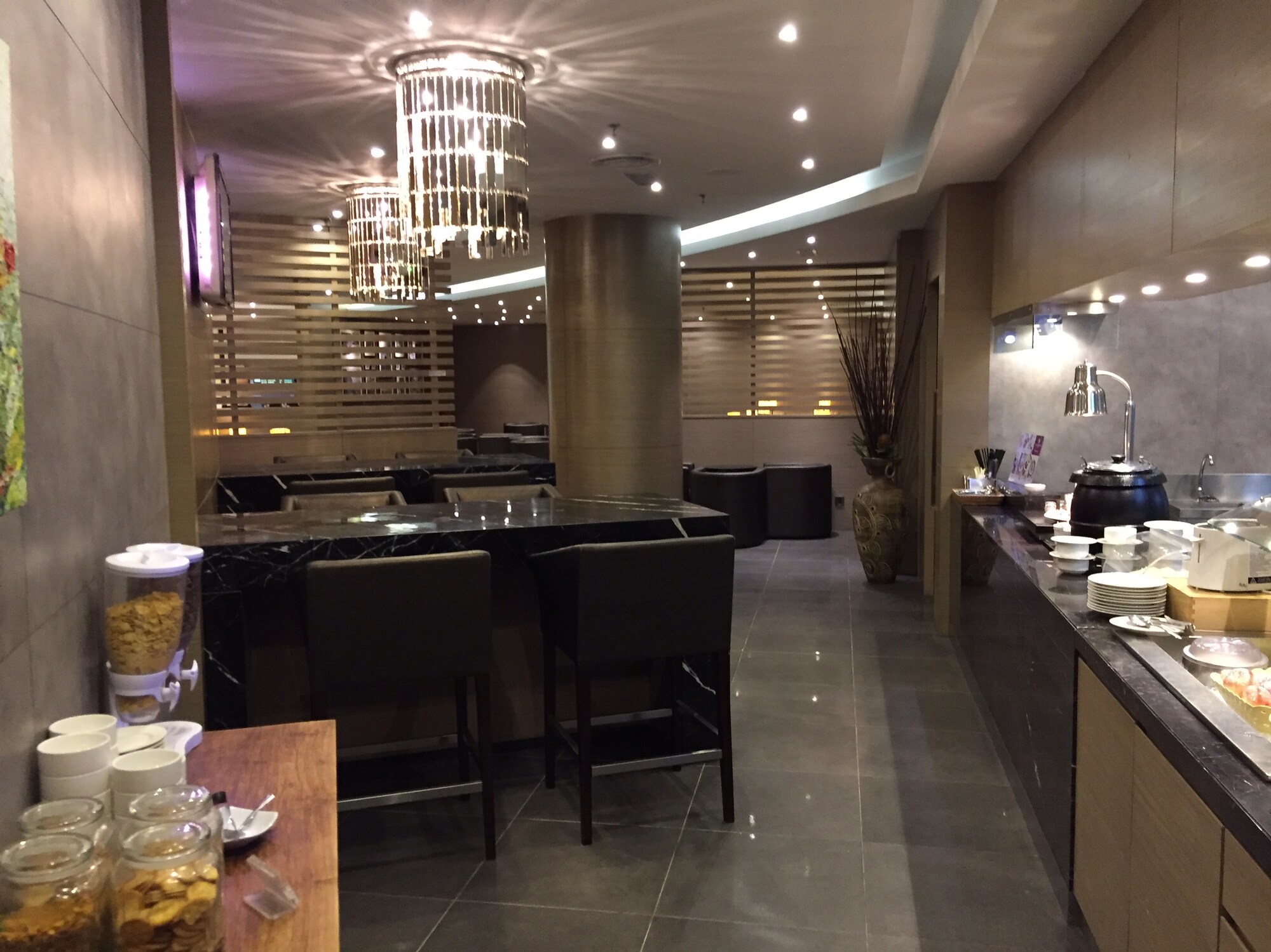 #4 of 5 images of Plaza Premium Lounge (Domestic Departures) (Temporarily Closed)