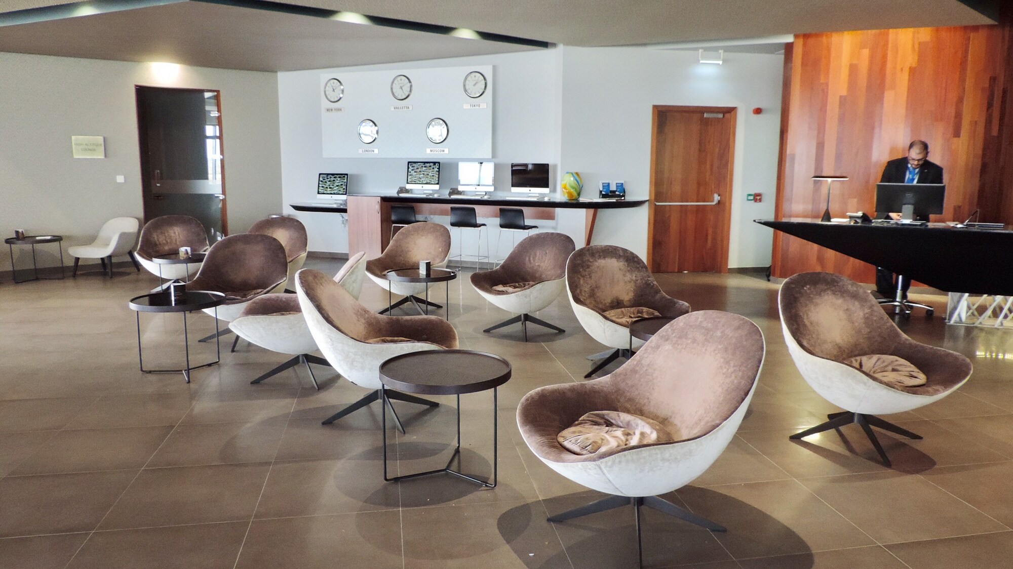 #2 of 5 images of La Valette Club