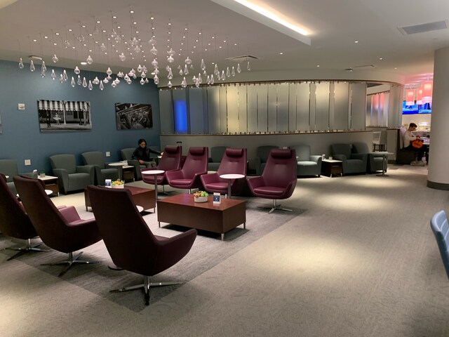 Lounge thumbnail 1
