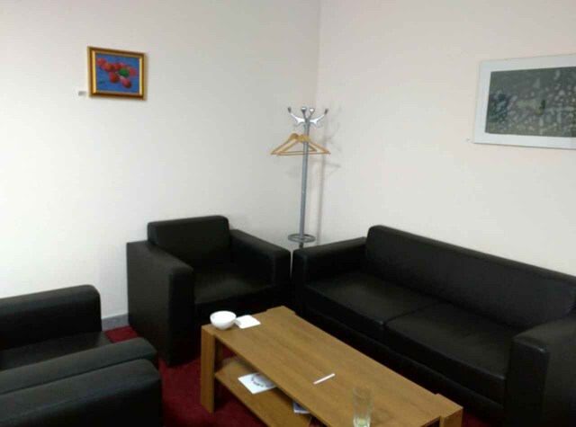 Lounge thumbnail 5