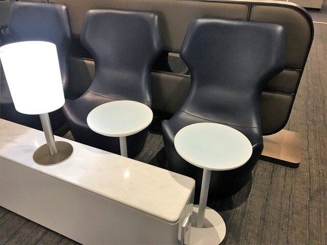 Lounge thumbnail 1
