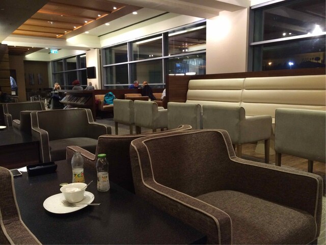 Lounge thumbnail 1