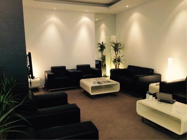 Lounge thumbnail 2