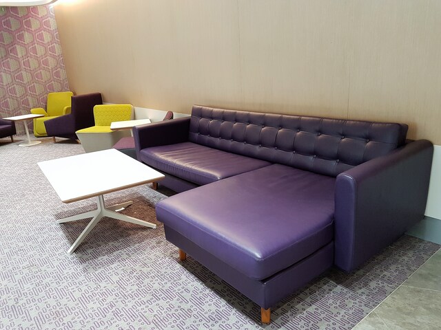 Lounge thumbnail 3