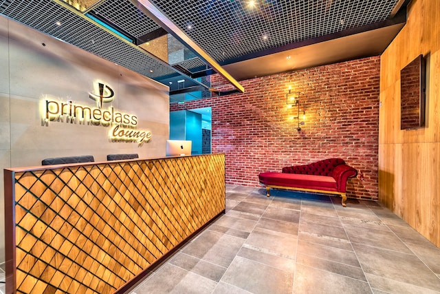 Lounge thumbnail 2