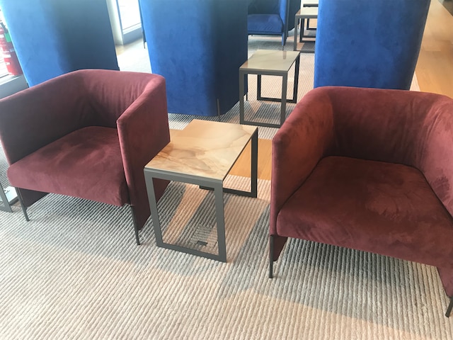 Lounge thumbnail 5