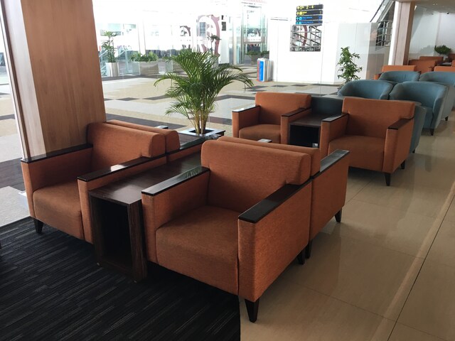Lounge thumbnail 1
