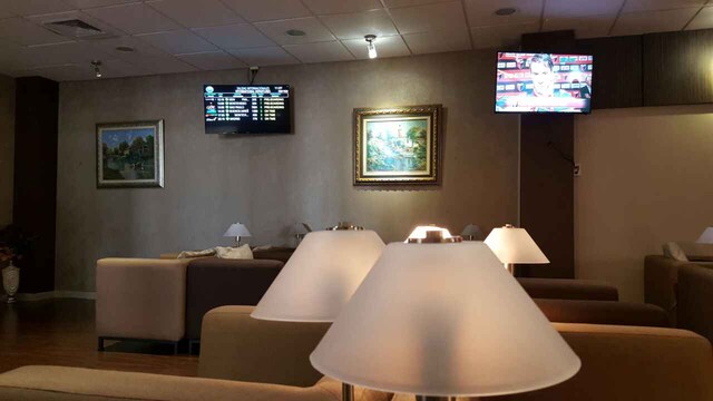 Lounge thumbnail 3