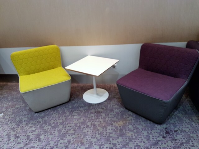 Lounge thumbnail 1