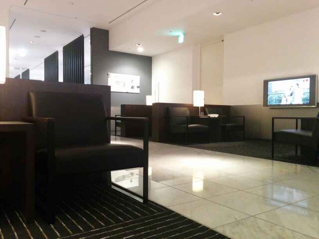 Lounge thumbnail 3