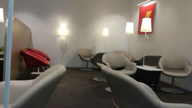 Lounge thumbnail 1