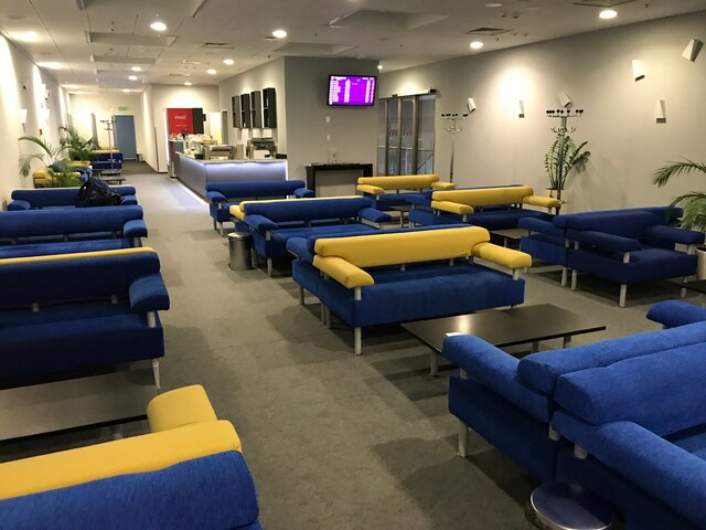 Lounge thumbnail 3