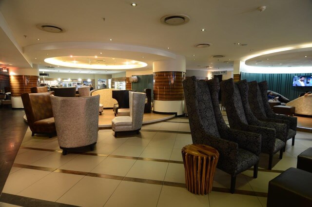 Lounge thumbnail 1