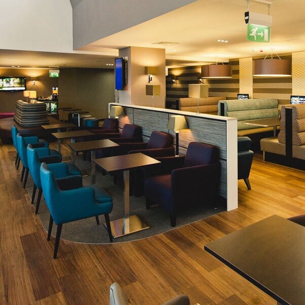 Lounge thumbnail 2