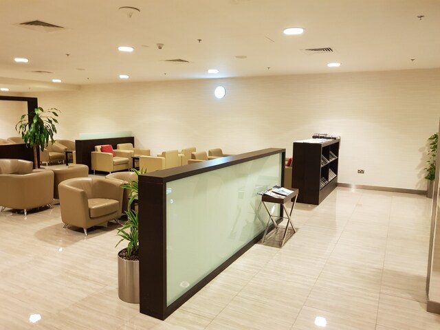 Lounge thumbnail 4