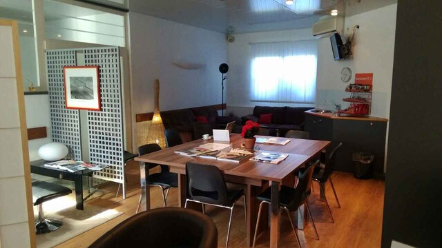 Lounge thumbnail 1
