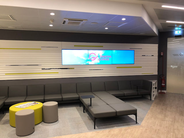 Lounge thumbnail 4