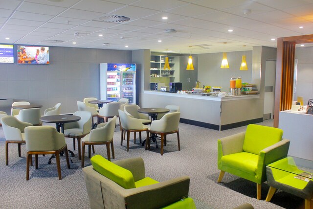 Lounge thumbnail 5