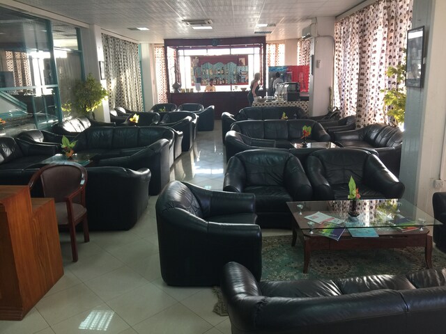 Lounge thumbnail 1