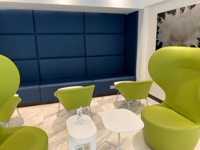 Lounge thumbnail 2