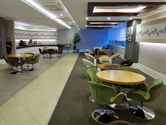 Lounge thumbnail 2