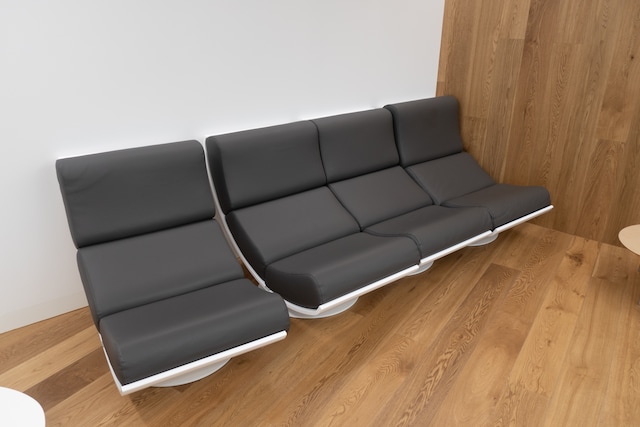 Lounge thumbnail 2