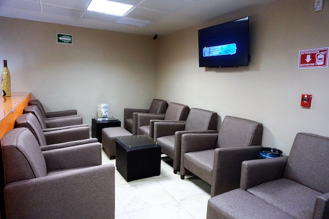 Lounge thumbnail 3