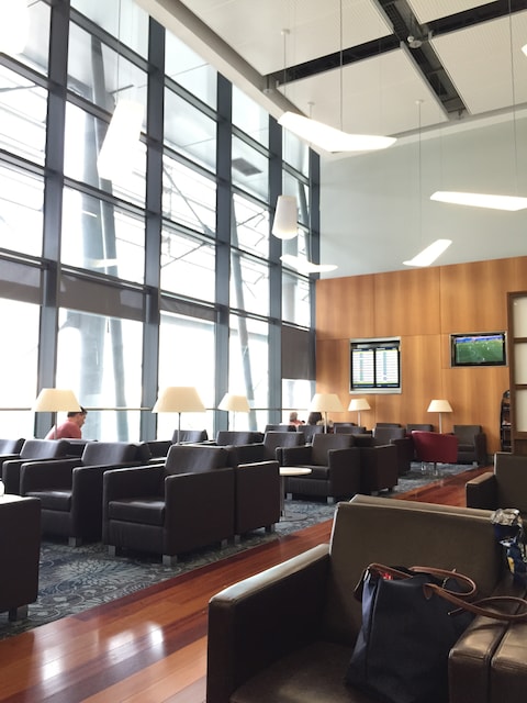 Lounge thumbnail 1