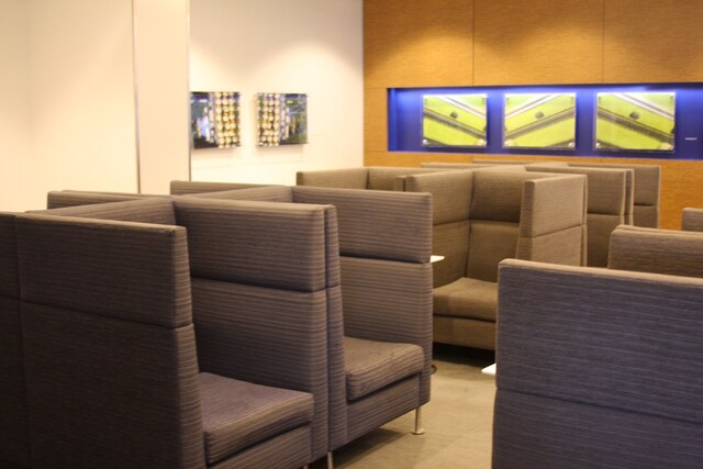 Lounge thumbnail 3