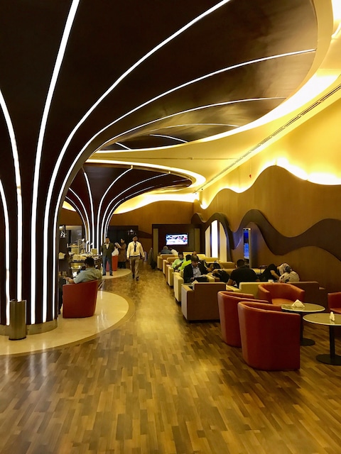 Lounge thumbnail 3