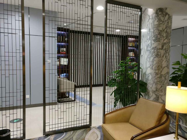 Lounge thumbnail 5