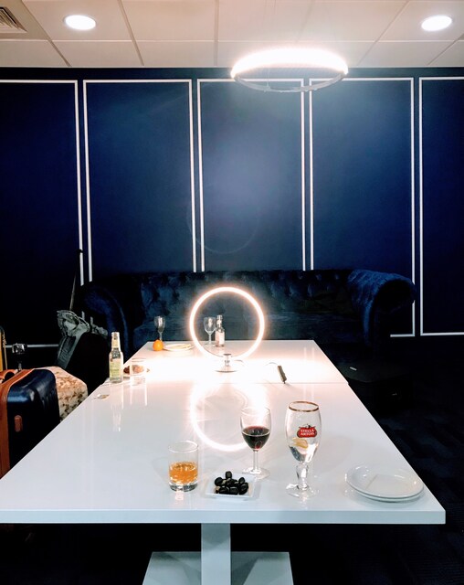 Lounge thumbnail 3
