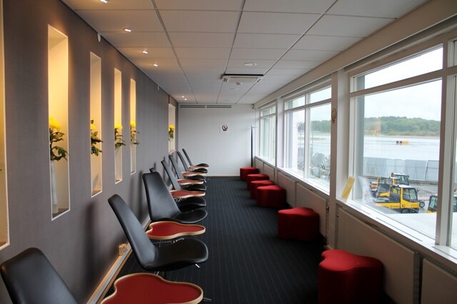 Lounge thumbnail 3