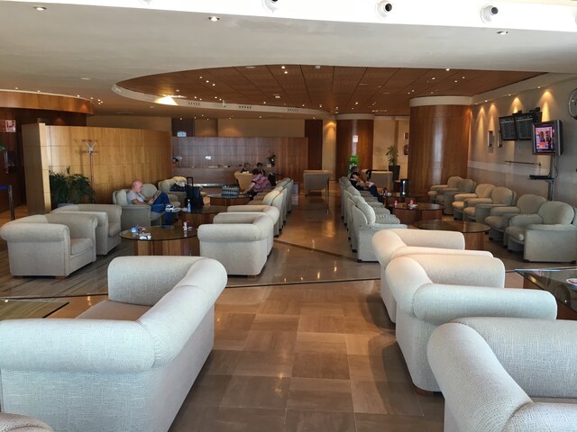 Lounge thumbnail 1