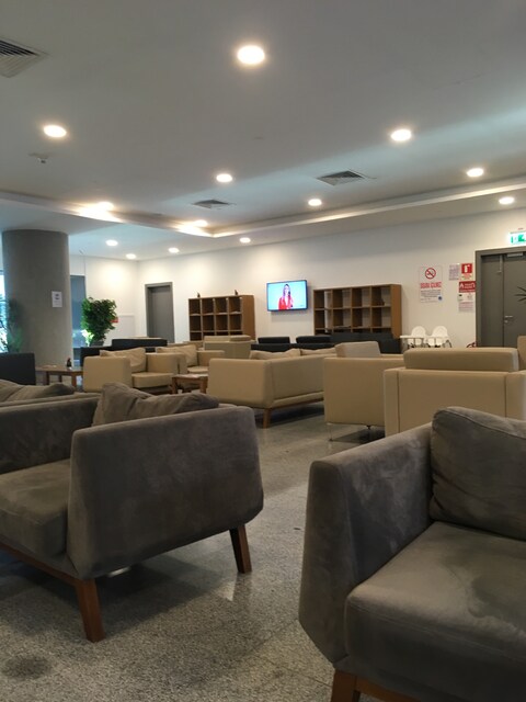 Lounge thumbnail 1