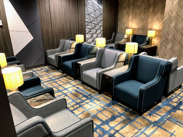 Lounge thumbnail 1