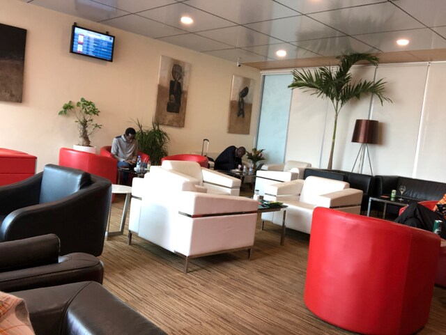 Lounge thumbnail 3