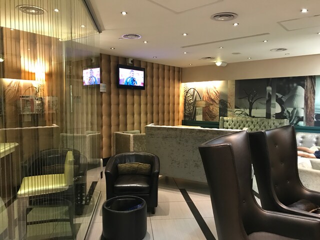 Lounge thumbnail 3