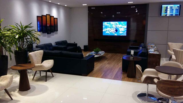 Lounge thumbnail 2