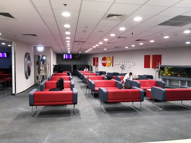 Lounge thumbnail 1