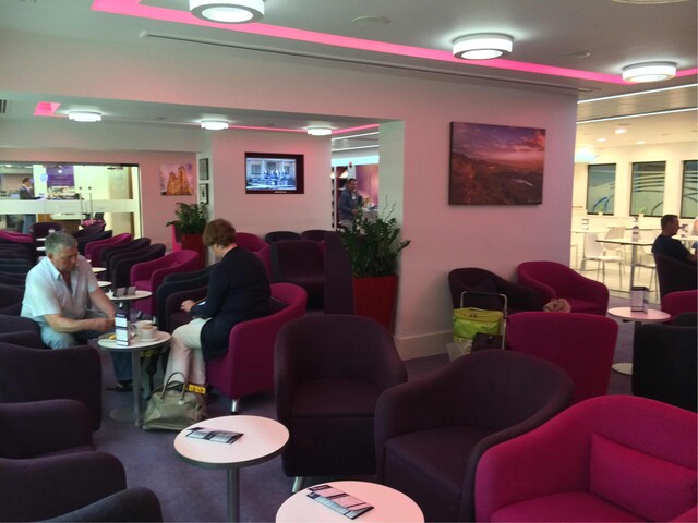 Lounge thumbnail 1